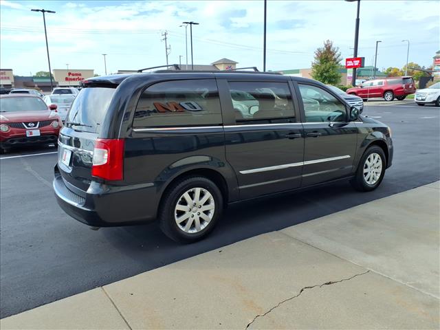 2014 Chrysler Town and Country Touring