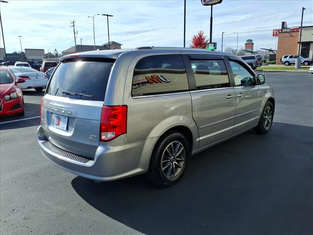 2017 Dodge Grand Caravan SXT:R7999CA