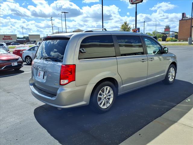 2018 Dodge Grand Caravan SXT:R8434M