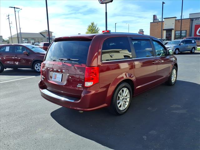 2018 Dodge Grand Caravan SXT:R8501M