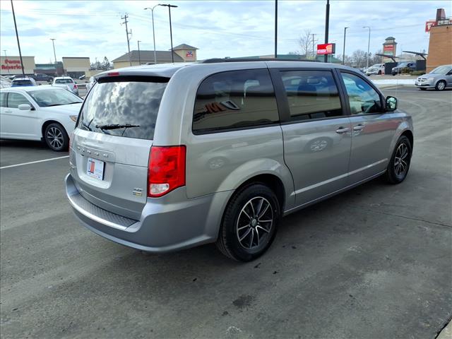 2018 Dodge Grand Caravan GT:R8263C