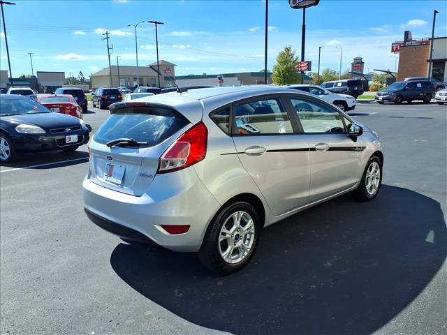 2015 Ford Fiesta SE:R8479C