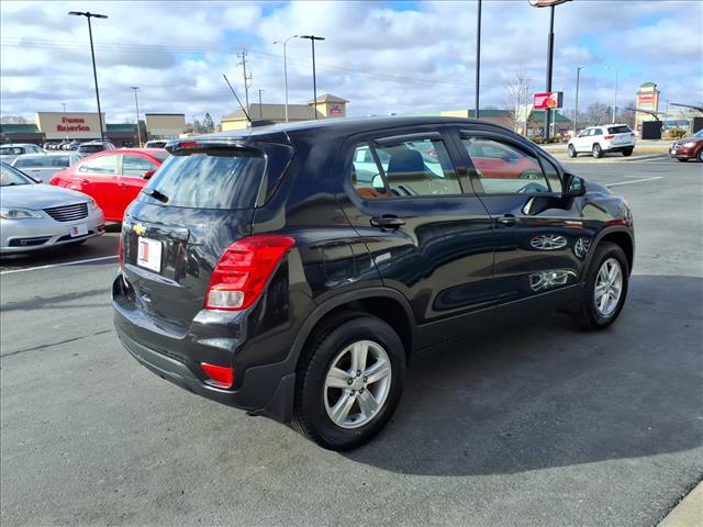2017 Chevrolet Trax LS:R8295C