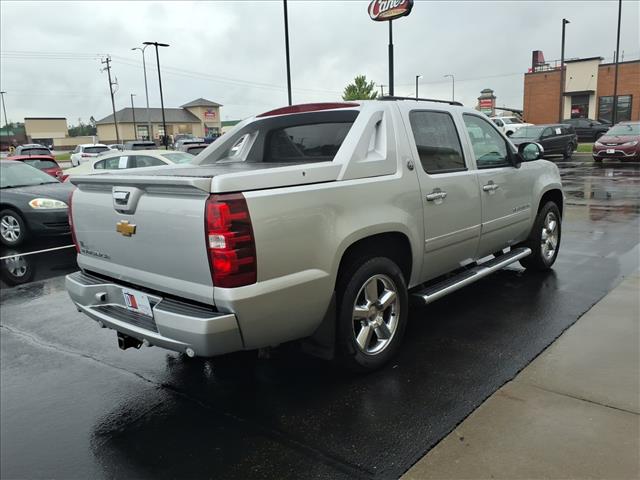 2013 Chevrolet Avalanche LTZ Black Diamond:R8343M