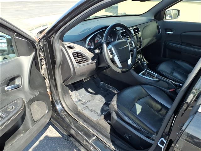 2012 Chrysler 200 Limited:R8356C