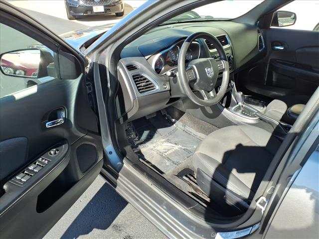 2012 Dodge Avenger SE V6