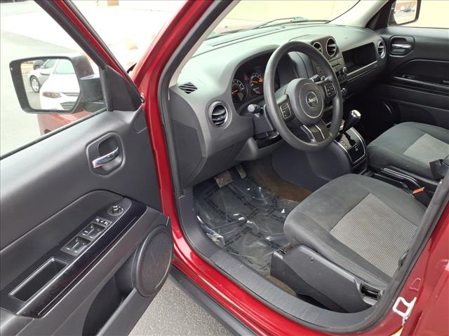 2016 Jeep Patriot Sport:R8324C