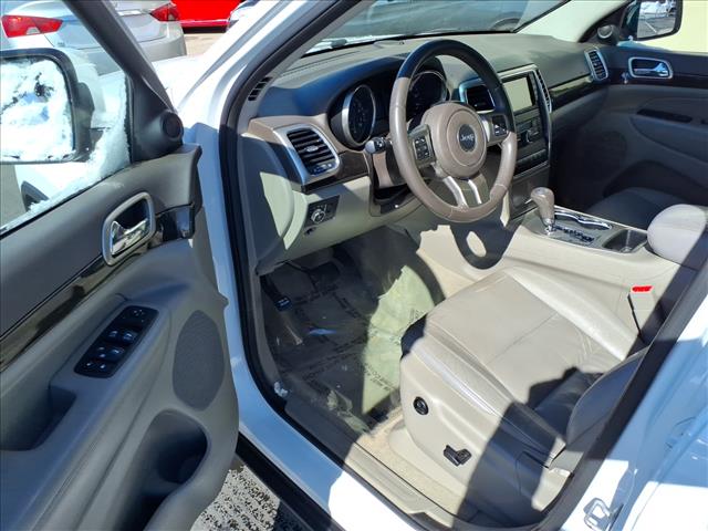 2013 Jeep Grand Cherokee Laredo:R8294C