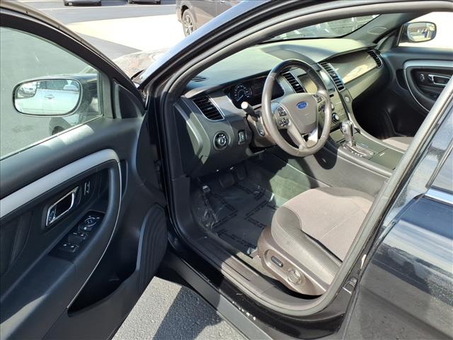 2014 Ford Taurus SEL:R8142M