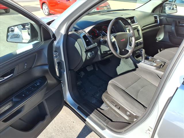 2014 GMC Acadia SLE-2:R8260C