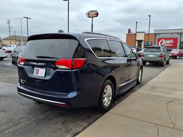 2017 Chrysler Pacifica Touring