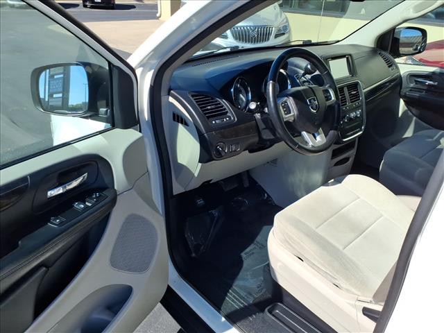 2012 Dodge Grand Caravan American Value Package:R8451R