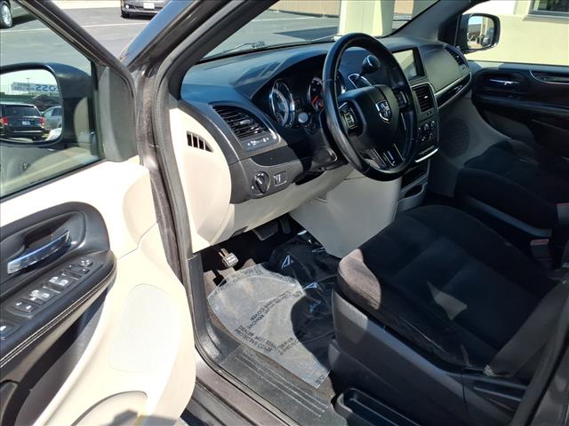 2014 Dodge Grand Caravan SE 30th Anniversary:R8400C