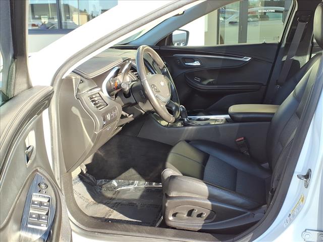 2016 Chevrolet Impala LT:R8504M