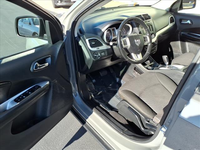 2019 Dodge Journey SE:R8181C