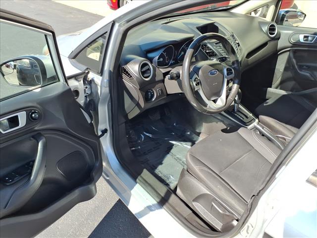 2015 Ford Fiesta SE:R8479C