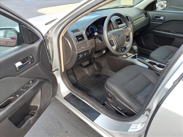 2012 Ford Fusion SE:R8138C