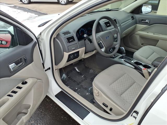 2011 Ford Fusion SE:R8149M