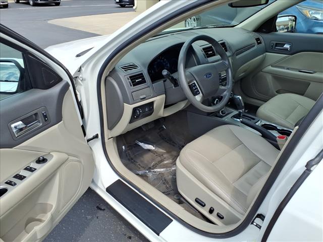 2012 Ford Fusion SEL:R8405M