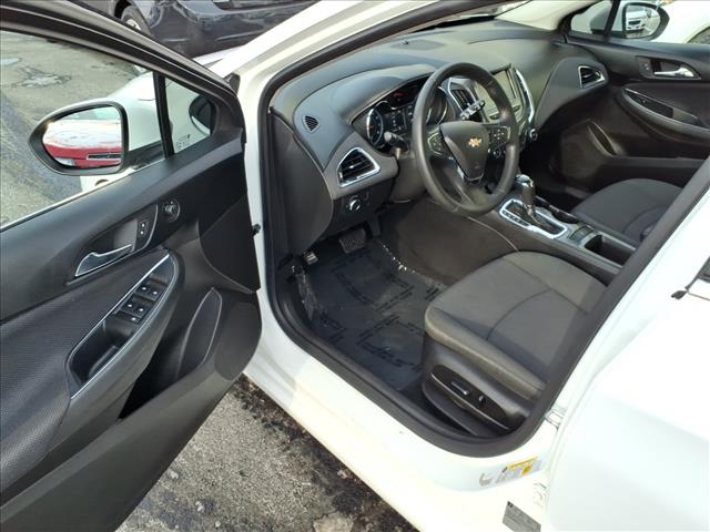 2017 Chevrolet Cruze LT Auto:R8190C