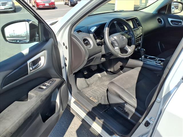 2014 Nissan Pathfinder SV:R8315C