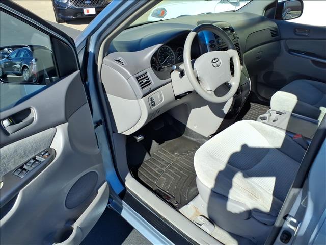2006 Toyota Sienna CE 7 Passenger