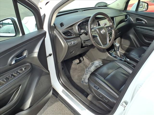 2019 Buick Encore Essence:R8222M