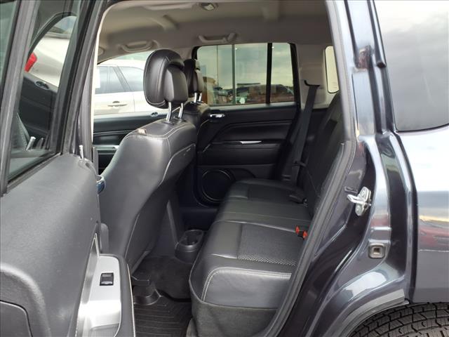 2015 Jeep Compass Latitude:R8143M