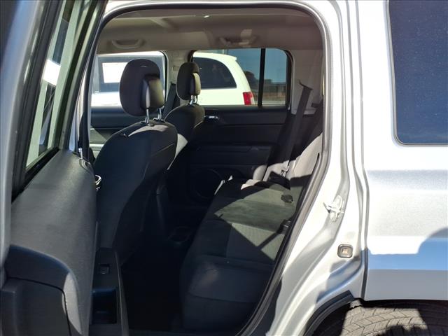 2014 Jeep Patriot Latitude:R8150M