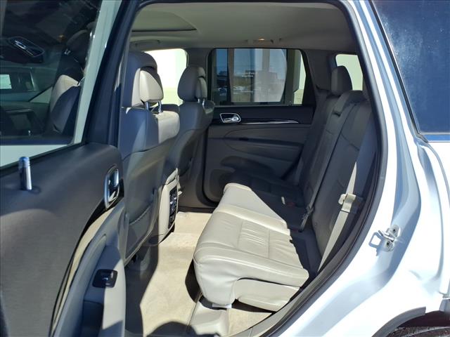 2013 Jeep Grand Cherokee Laredo:R8294C