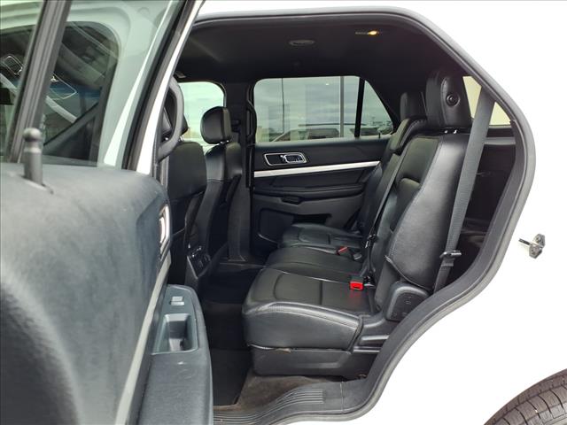 2016 Ford Explorer XLT:R8339C