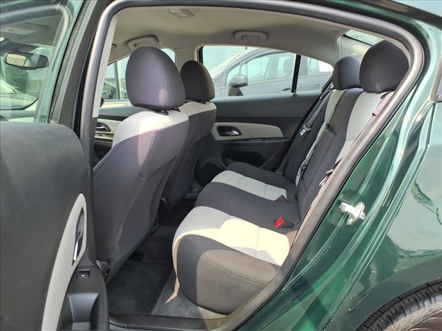 2014 Chevrolet Cruze LS Auto:R8422M