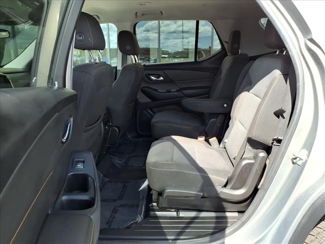 2018 Chevrolet Traverse LT Cloth:R8464C