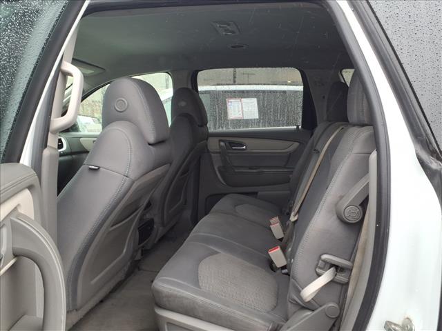 2016 Chevrolet Traverse LS:R8182C