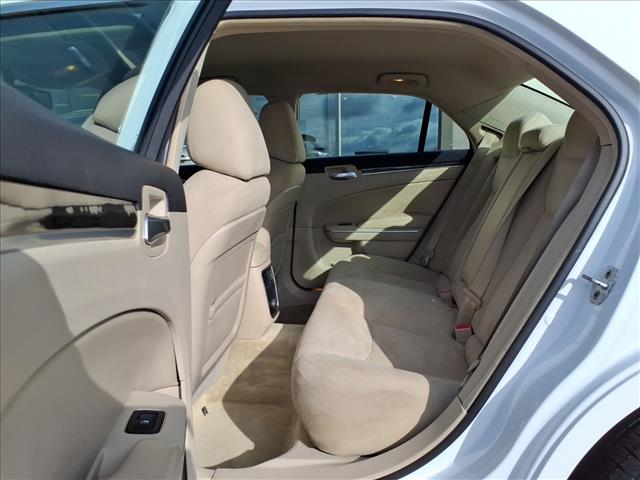 2011 Chrysler 300 Base:R8097C