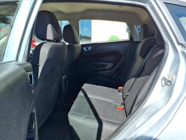 2015 Ford Fiesta SE:R8479C