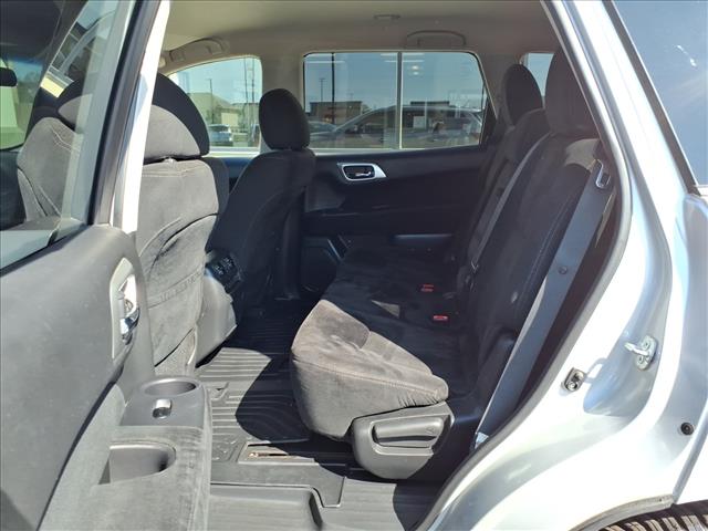 2014 Nissan Pathfinder SV:R8315C