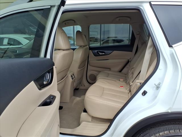 2014 Nissan Rogue SL:R8307C