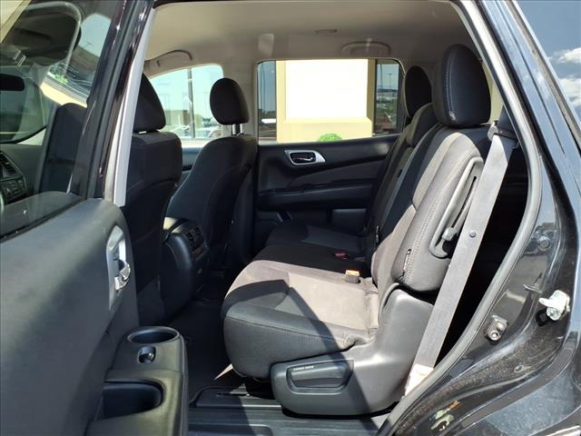 2019 Nissan Pathfinder S:R8431C