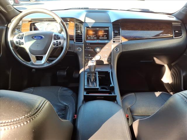 2015 Ford Taurus Limited:R8489M