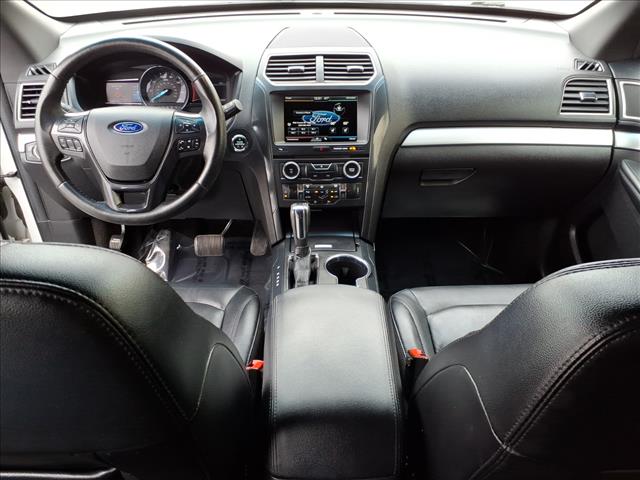 2016 Ford Explorer XLT:R8339C