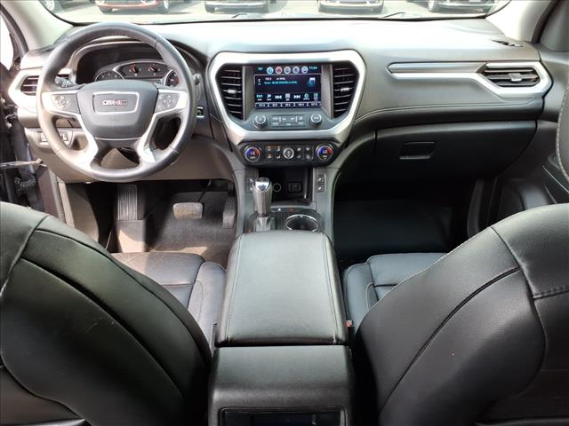2017 GMC Acadia SLT-1:R8394C