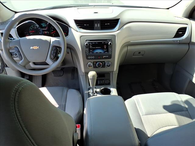 2017 Chevrolet Traverse LS:R8445C