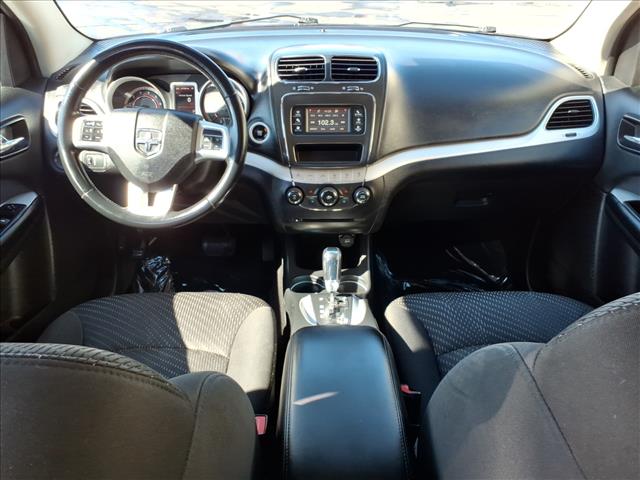 2016 Dodge Journey Crossroad:R8237M