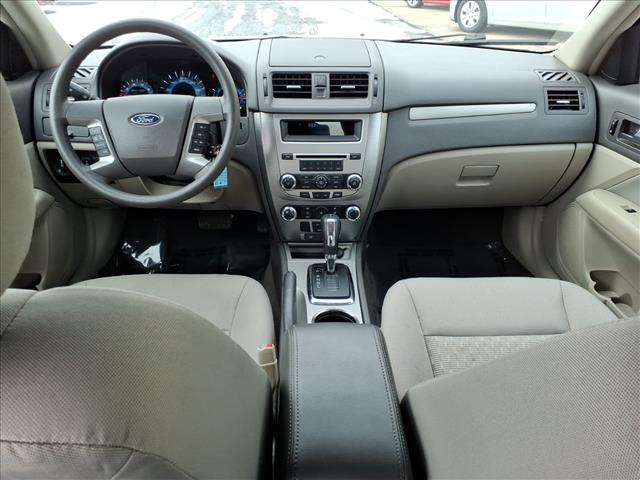 2011 Ford Fusion SE:R8149M