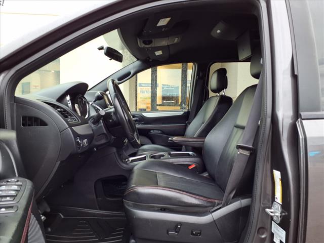 2016 Dodge Grand Caravan R/T