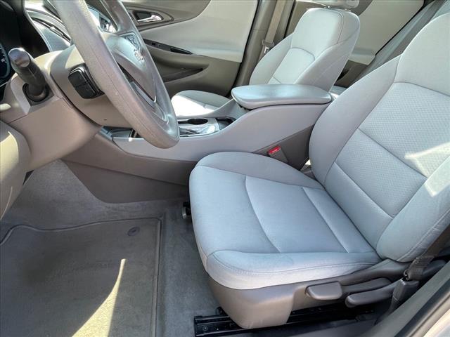 2022 Chevrolet Malibu LS 1LS