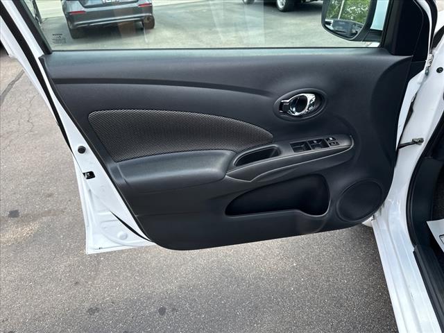 2019 Nissan Versa SV