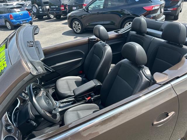 2013 Volkswagen Beetle Convertible 2.5L
