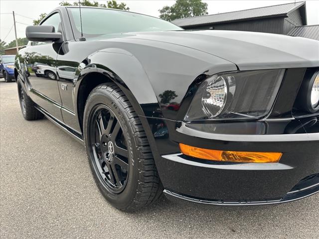 2006 Ford Mustang GT Deluxe